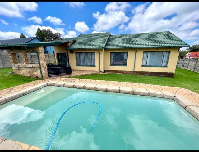 3 BEDROOM HOUSE FOR SALE IN DAN PIENAARVILLE